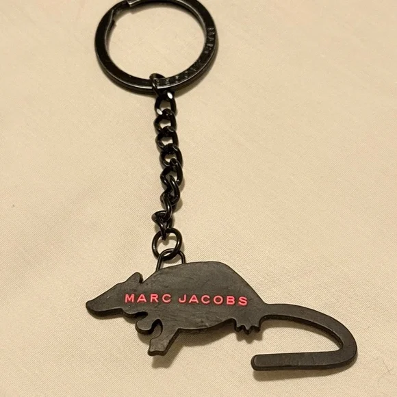 MARC JACOB MOUSE KEY RING - Picture 2 of 3